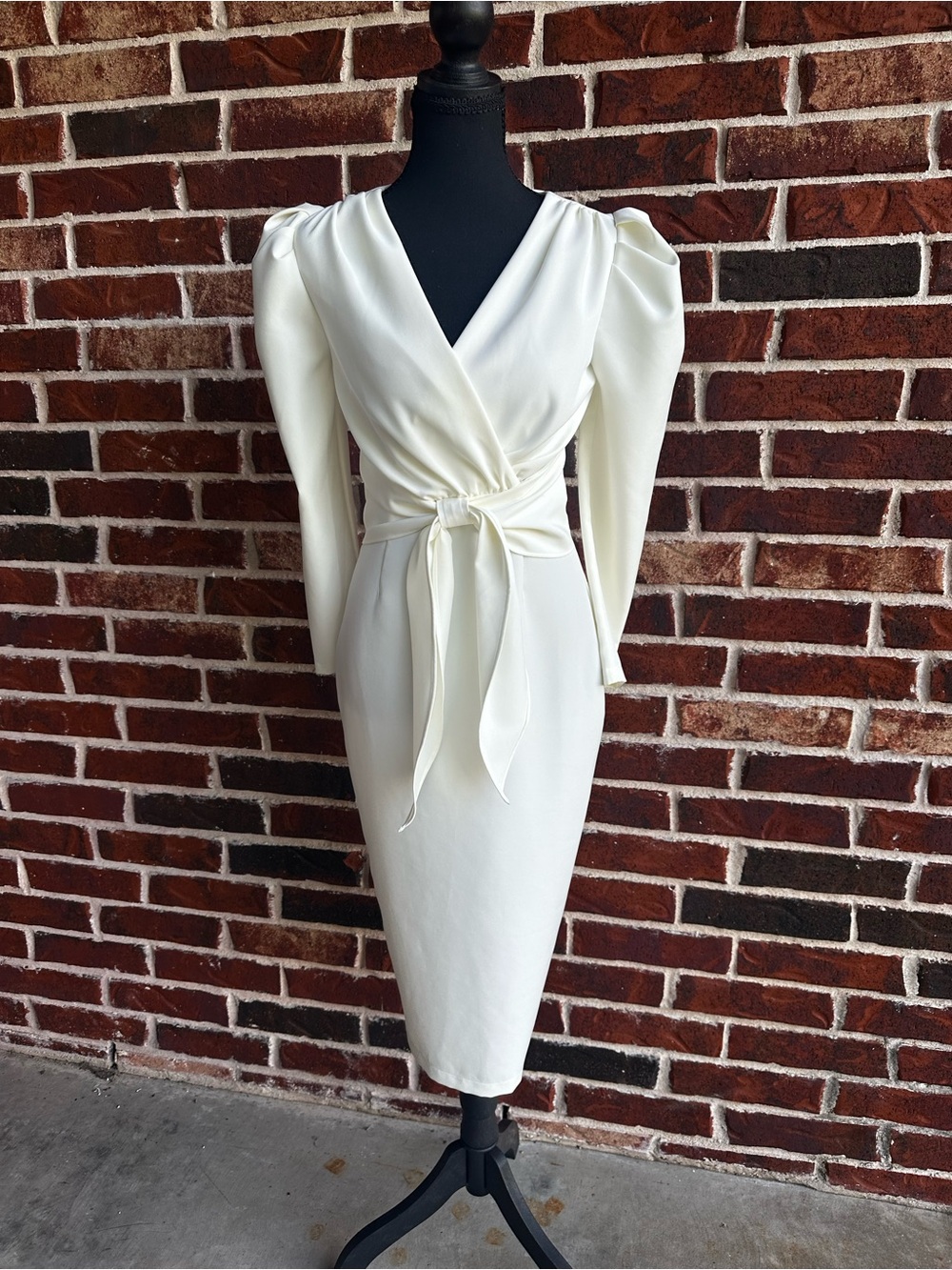 Little Mistress Ivory Tie-Waist Puff Sleeve Midi Dress